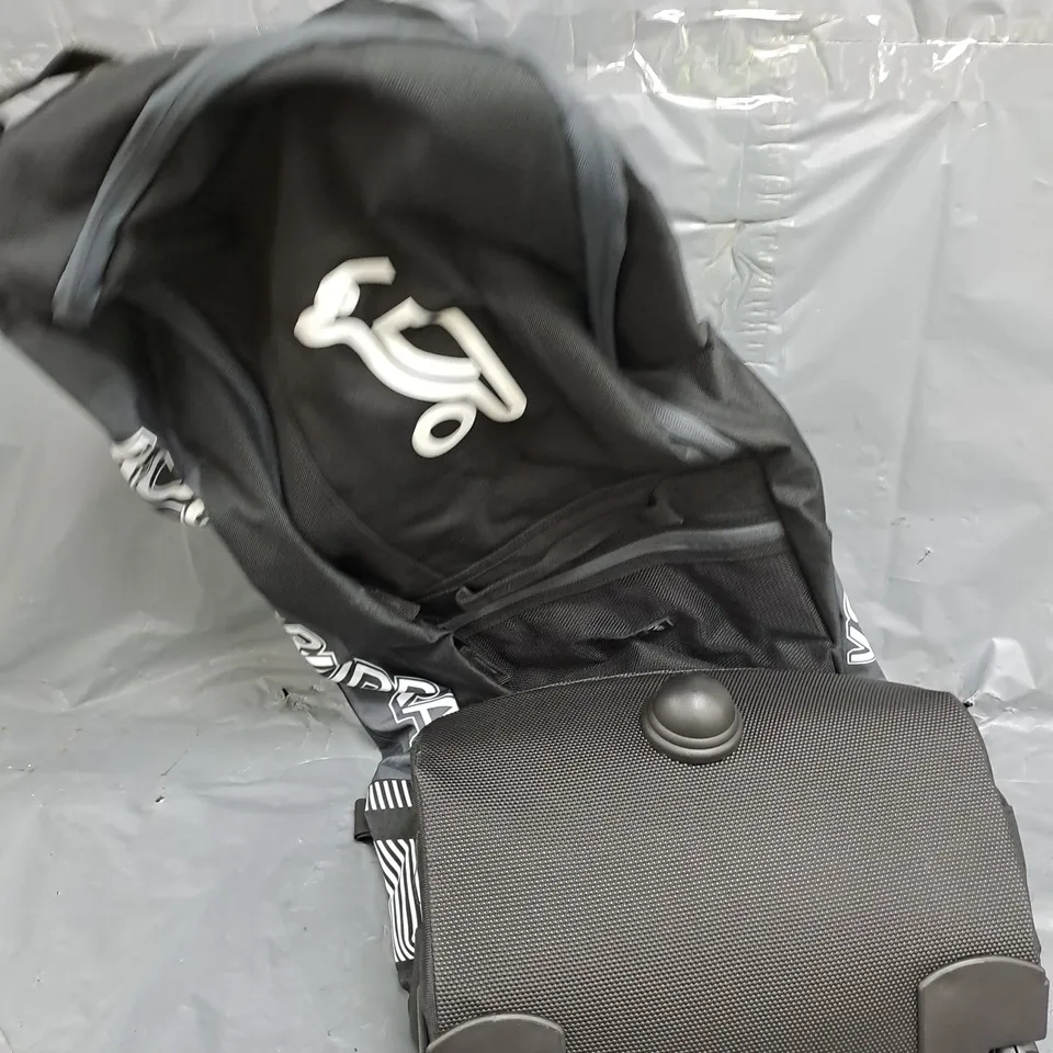 KOOKABURRA WD5000 WHEELIE DUFFLE 
