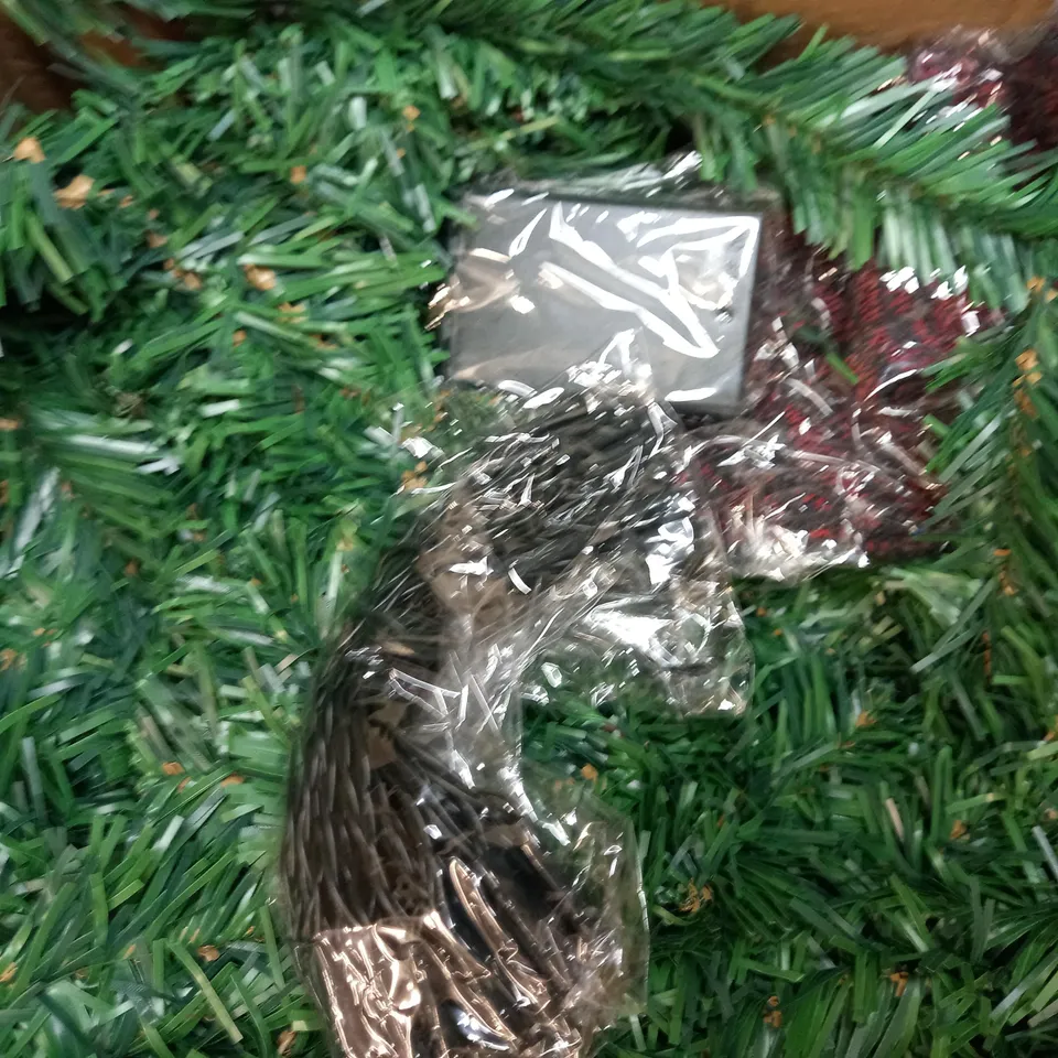 DESIGNER STYLE DECORATIVE FESTIVE GARLAND