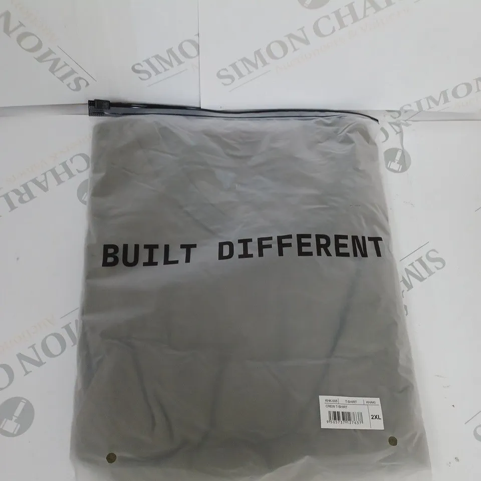 BAGGED BUILT DIFFERENT CREW T-SHIRT SIZE 2XL