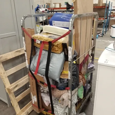 CAGE OF ASSORTED HOUSEHOLD GOODS AND PRODUCTS TO INCLUDE; BEDDING, LIGHTING, THROWS, CUSHIONS ETC - CAGE NOT INCLUDED
