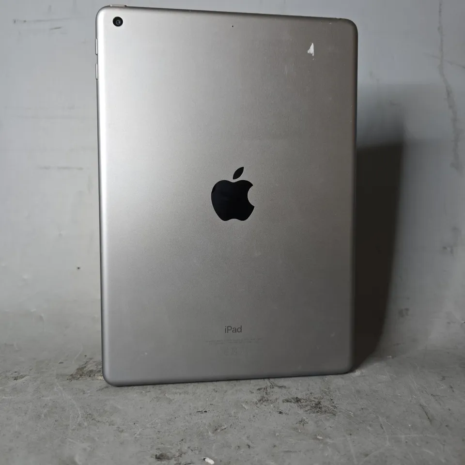 APPLE IPAD 6TH GEN A1893
