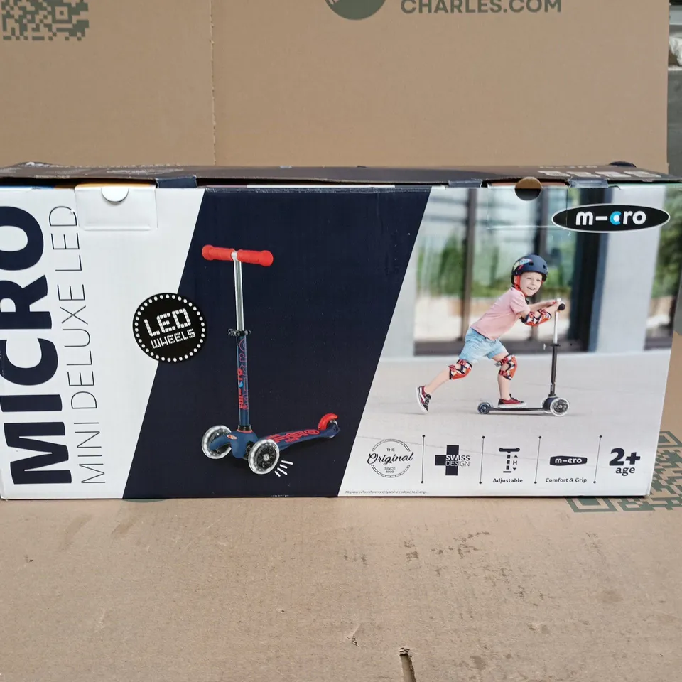 MICRO MINI DELUXED LED WHEELS BOXED AGES 2+