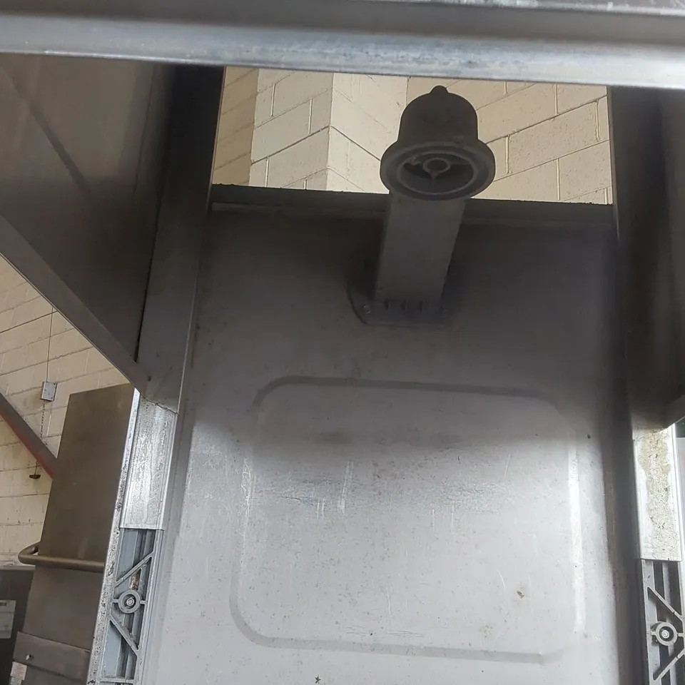 INSTAWASH IW100 COMMERCIAL PASS THROUGH DISHWASHER