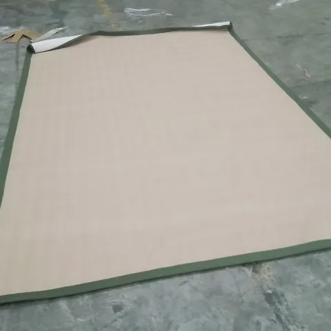 QUALITY DESIGNER AREA RUG - APPROXIMATELY 280X200CM