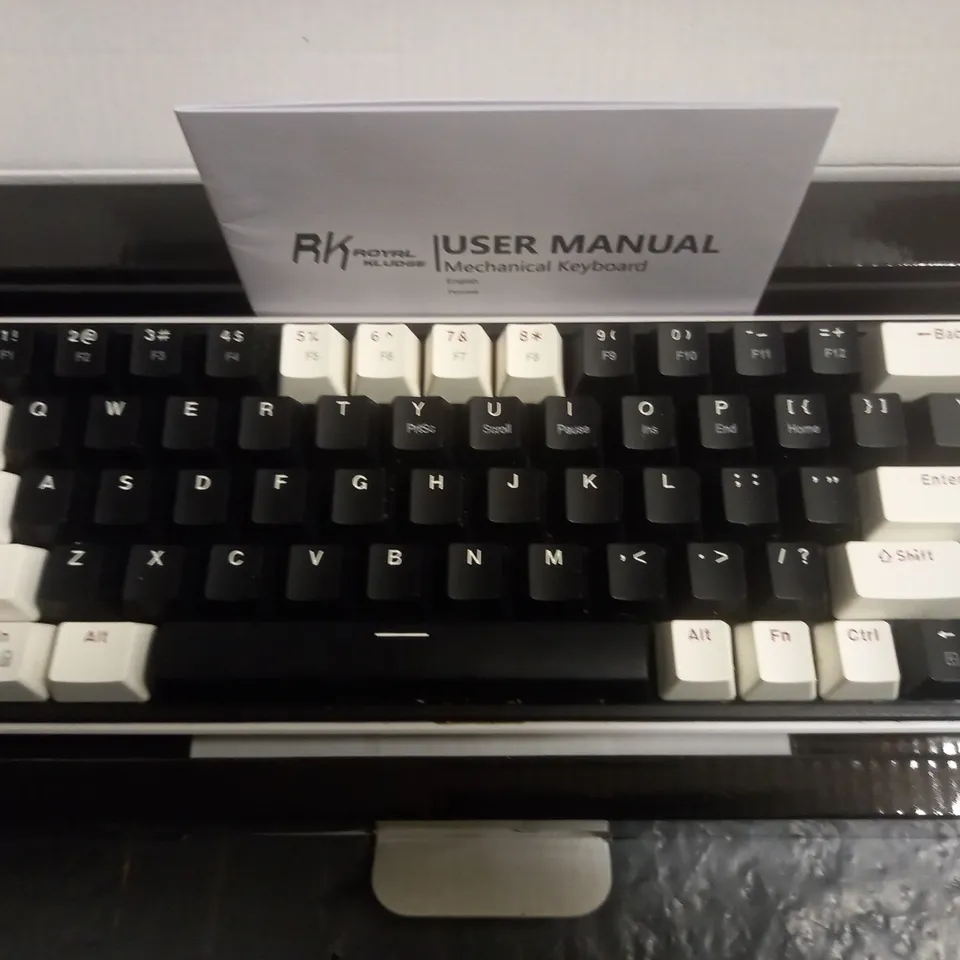 BOXED ROYAL KLUDGE R65 KEYBOARD