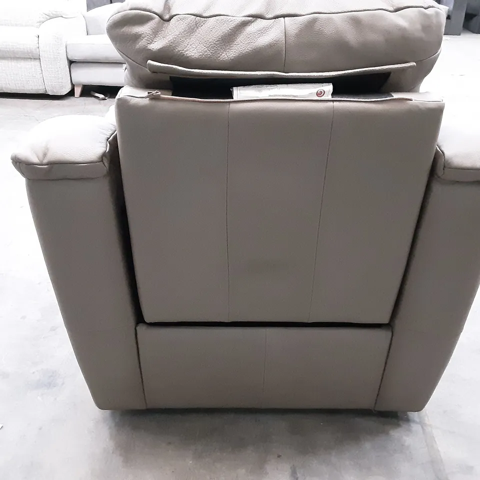 QUALITY BRITISH MANUFACTURED DESIGNER G PLAN FIRTH ELECTRIC RECLINING CHAIR P216 CAPRI MUSHROOM 
