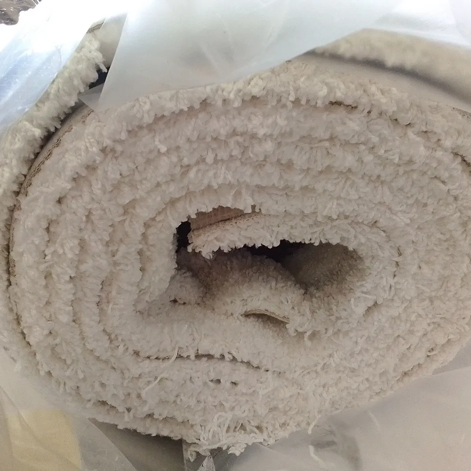 ROLL OF QUALITY SATINO ROYALE ANTHRACITE CARPET APPROXIMATELY 3.6X4M