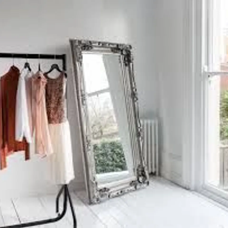 BOXED LAPEER WOOD FLAT MIRROR