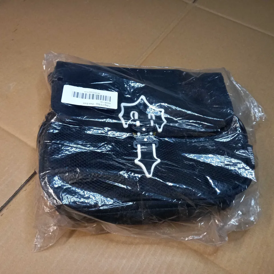 PACKAGED TRAPSTAR BLACK/LOGO BAG