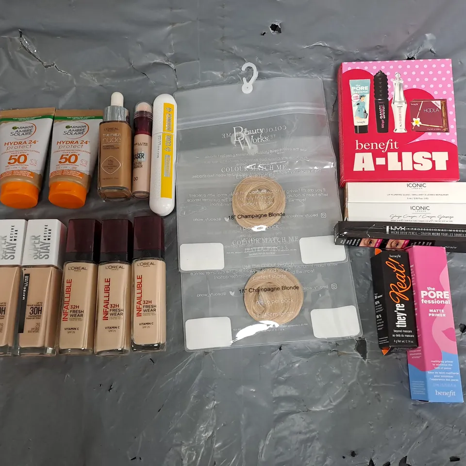 APPROXIMATELY 10 ASSORTED UNBOXED HEALTH AND BEAUTY PRODUCTS TO INCLUDE MAYBELINE, LOREAL, AND BENEFIT ETC. - COLLECTION ONLY 