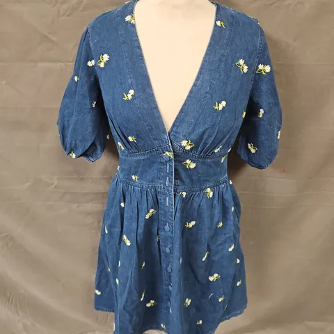 NOBODY'S CHILD STARLIGHT EMBROIDERED MINI DRESS IN BLUE SIZE 6
