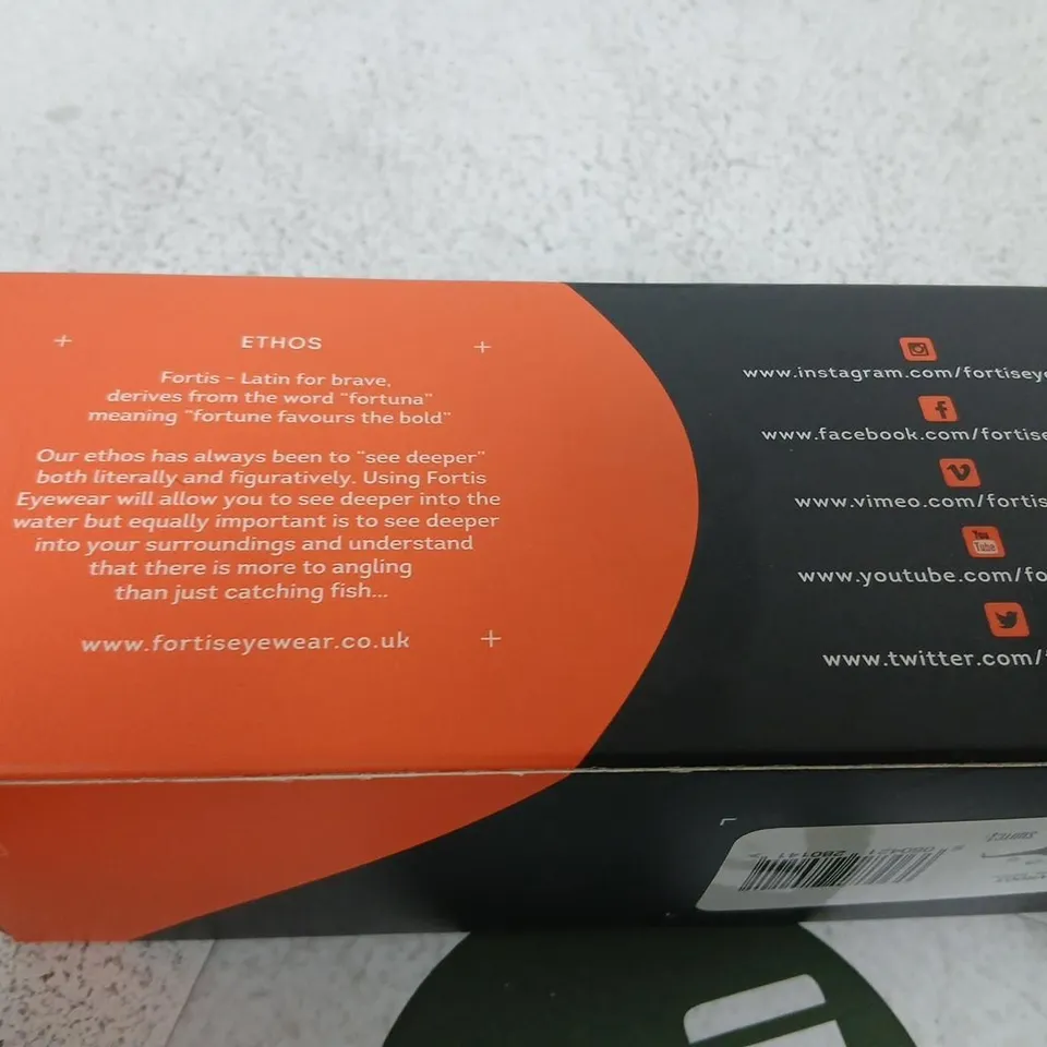 FORTIS EYEWEAR SUNGLASSES – BLACK FRAME WITH POLARISED LENSES