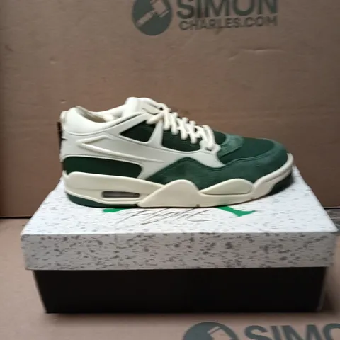 NIKE WMNS AIR JORDAN 4 RM GREEN/WHITE – UK 7.5 (US 10)