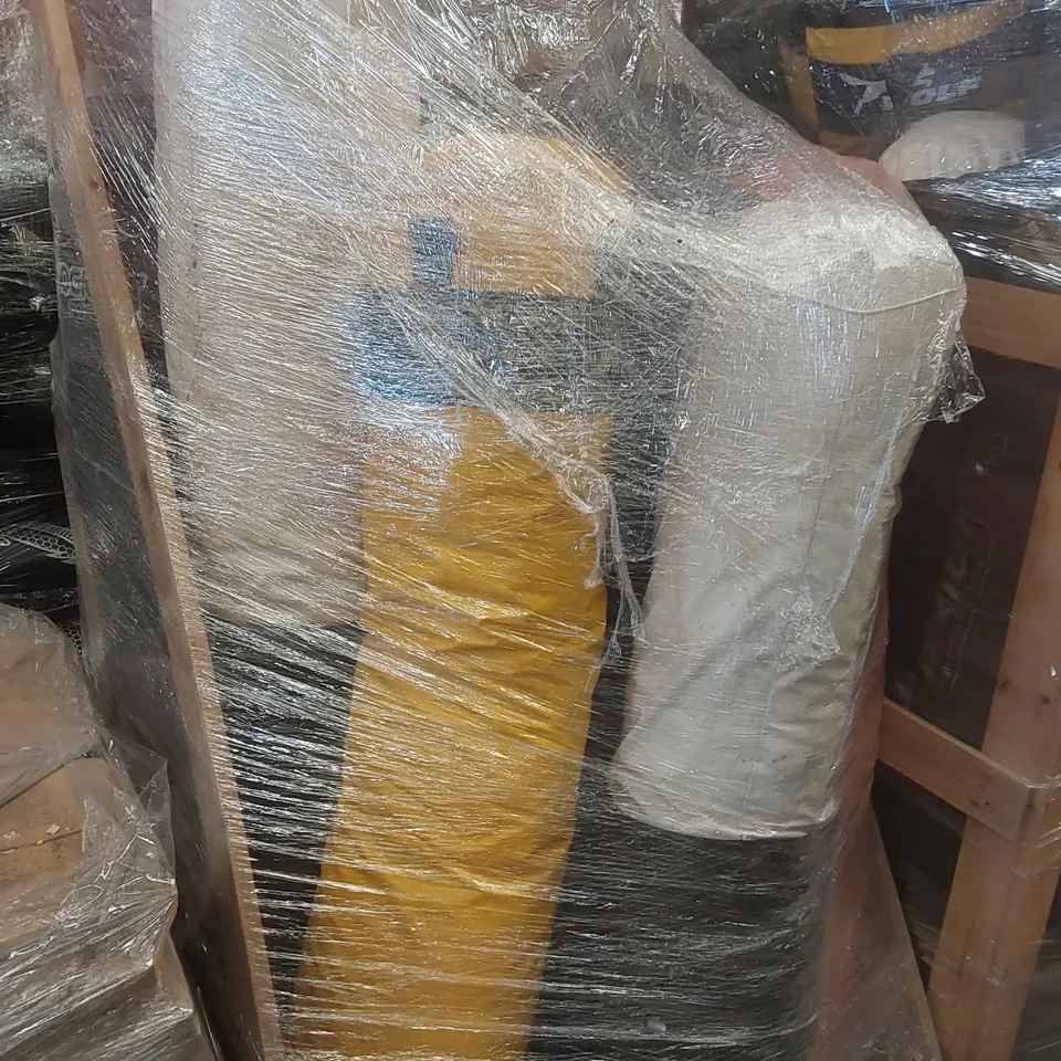 PALLET CONTAINING APPROXIMATELY 9x MIXED PUNCH BAGS