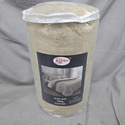 BAGGED RAINBOW STYLE SUPER SOFT TEDDY DUVET SET IN MINK - KING