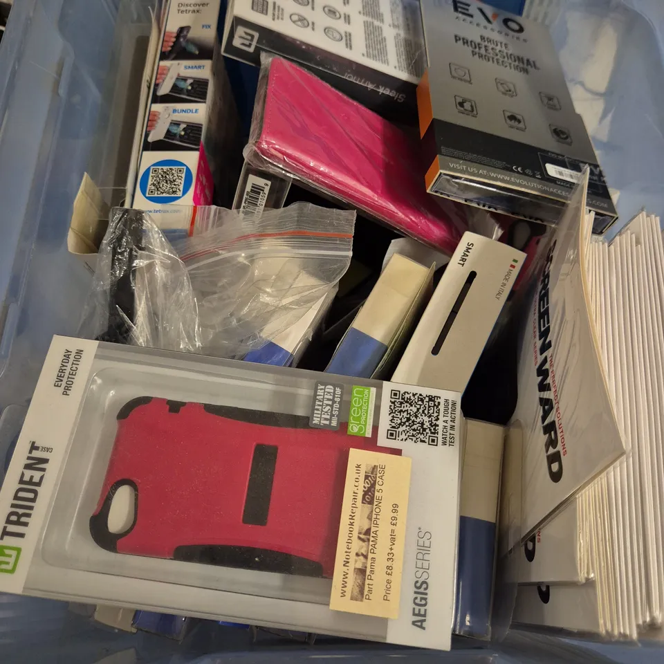 BOX OF APPROX 20 ASSORTED ELECTRICAL ITEMS & ACCESSORIES TO INCLUDE - PHONE CASES - SAMSUNG NOTEBOOK ORGANIZER - UNIROSS AUDIO CHARGER - ETC - COLLECTION ONLY