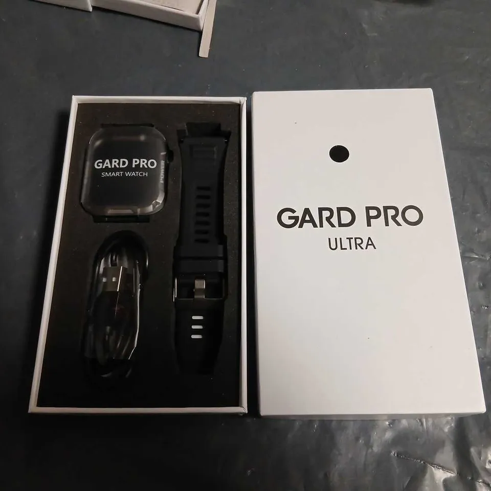 GARD PRO ULTRA SMARTWATCH – BLACK WITH USB CHARGER AND EXTRA STRAP