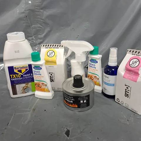 APPROXIMATELY 15 ASSORTED LIQUIDS TO INCLUDE BARTOLINE PAINT & VARNISH STRIPPER, WASHING UP LIQUID, KITCHEN CLEANER, ETC