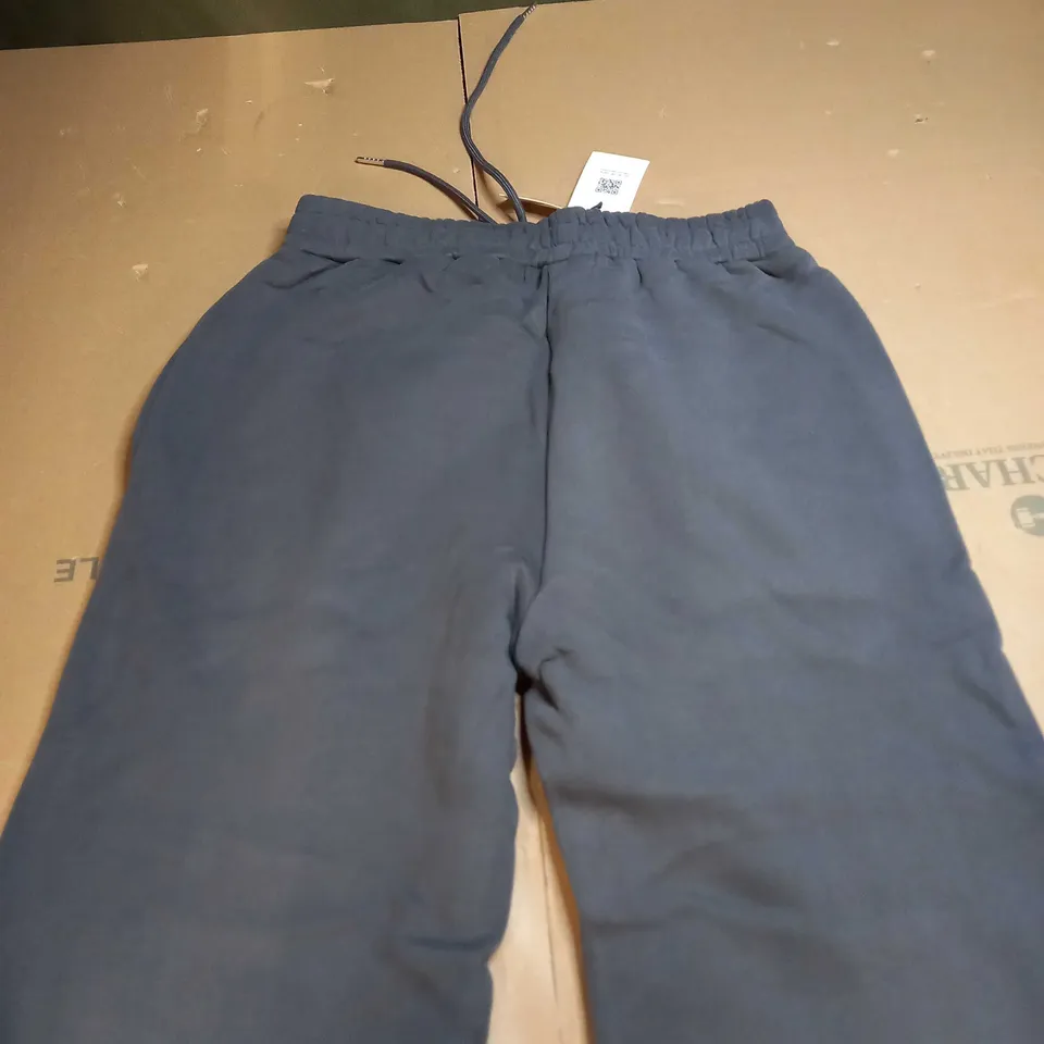 ANOTHER VERSION #SHESWEARINGAV JOGGING PANTS - MEDIUM