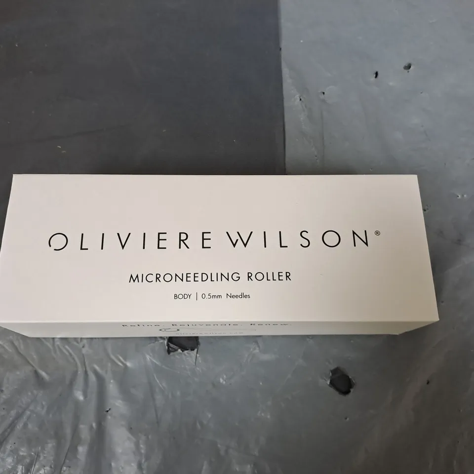 OLIVIERE WILSON MICRONEEDLING ROLLER