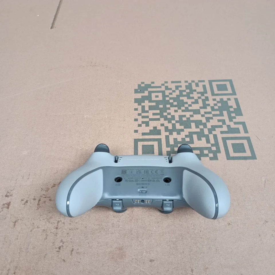 SONY PLAYSTATION LIMITED EDITION DUALSENSE EDGE WIRELESS CONTROLLER 30TH ANNIVERSARY BOXD