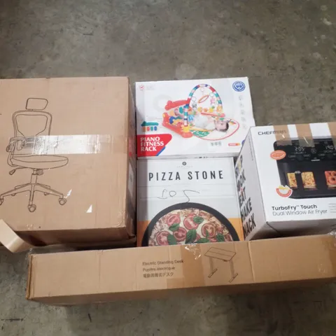 PALLET CONTAINING ASSORTED PRODUCTS INCLUDING OFFICE CHAIR, PIANO FITNESS RACK, PIZZA STONE & ELECTRIC STANDING DESK