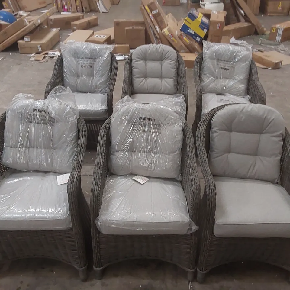 SET OF 6x DESIGNER GARDEN CHAIRS WITH CUSHIONS