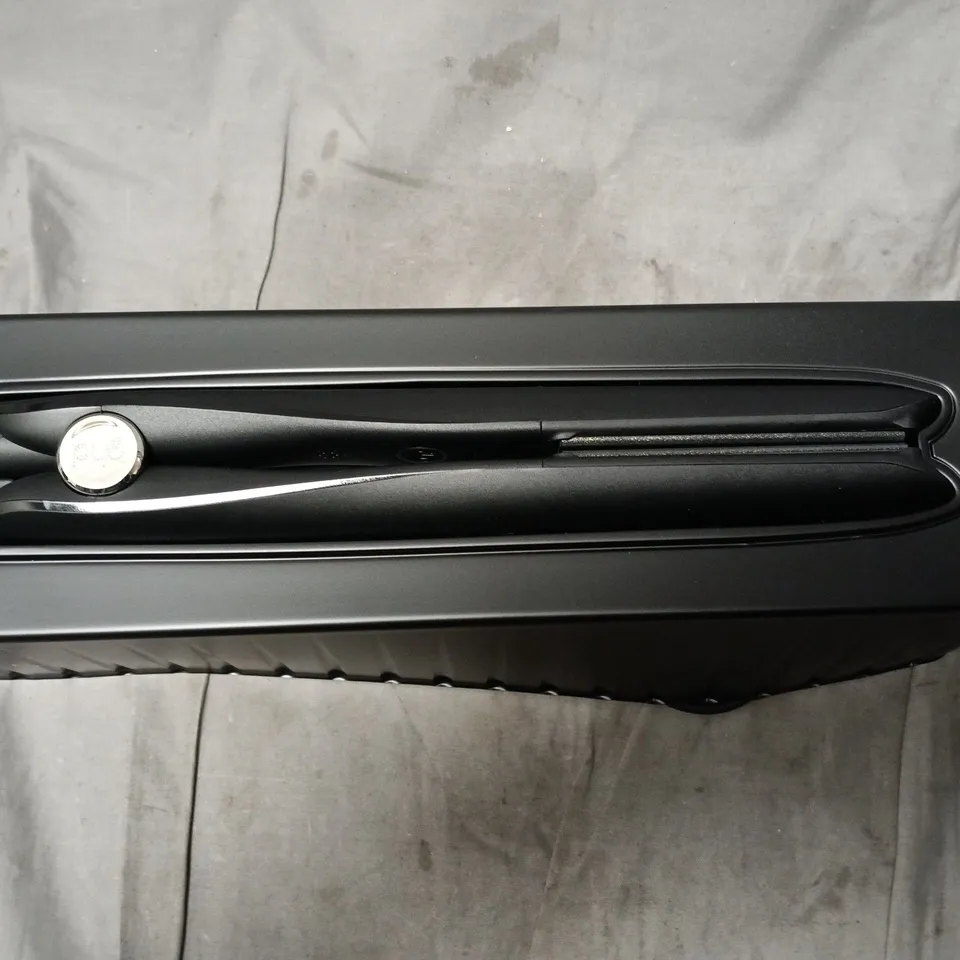 BOXED GHD GOLD PROFESSIONAL STYLER