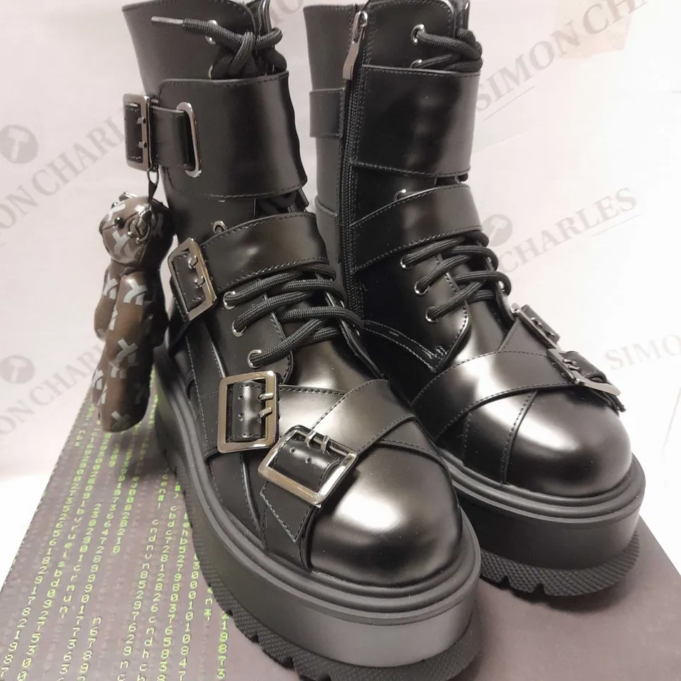 KOI THE FINAL OFFER TEDDY BEAR BLACK PU BOOTS - SIZE 4