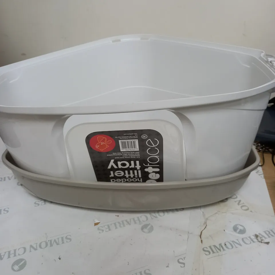 PET FACE CORNER HOODED LITTER TRAY