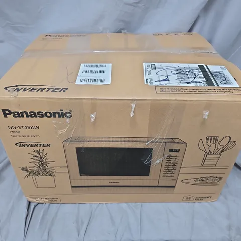 BOXED PANASONIC NN-ST45KWBPQ SOLO MICROWAVE