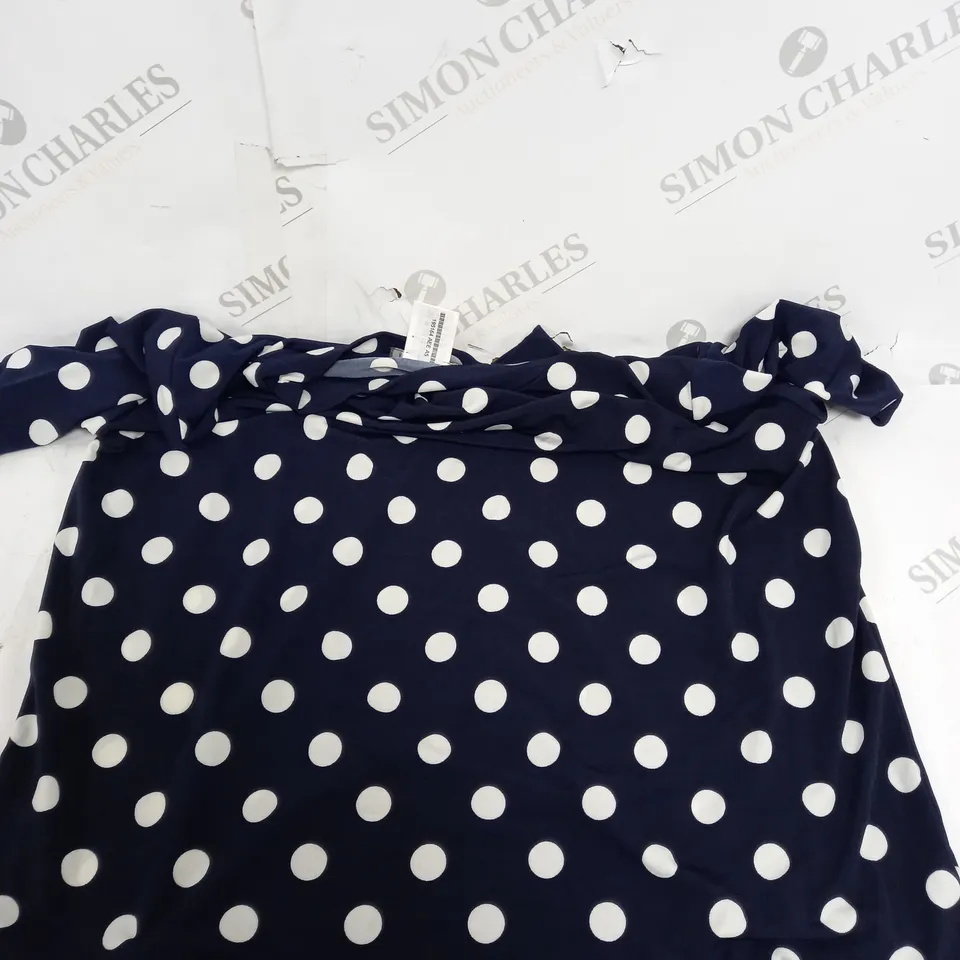 BOX OF APPROXIMATELY 20 ASSORTED CLOTHING PRODUCTS IN VARIOUS SIZES TO INCLUDE SKIRTS, JUMPERS, DRESSES ETC