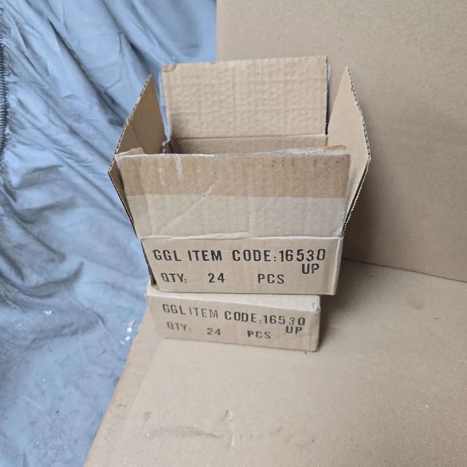 2 BOXES OF ASSORTED GISELA GRAHAM SMALL DECORATIONS 