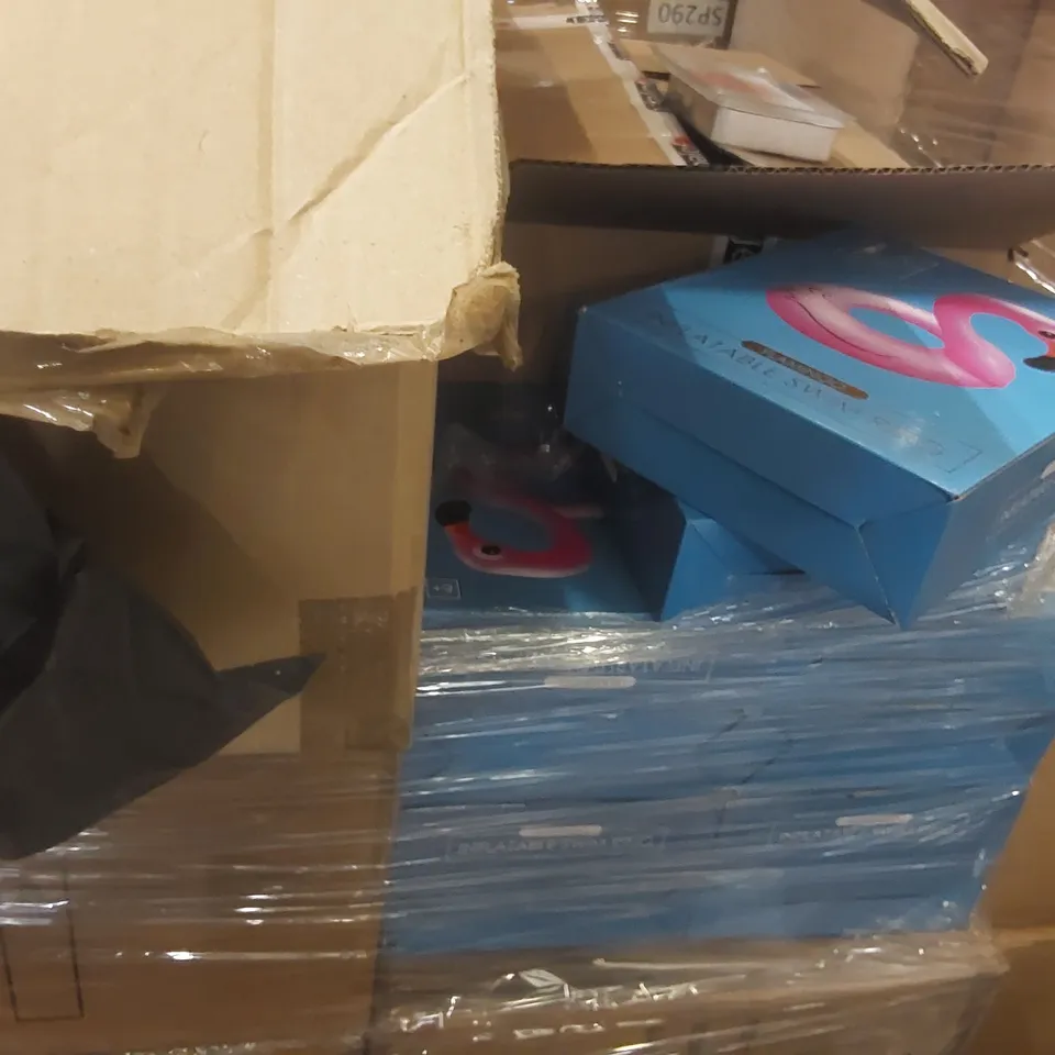 PALLET CONTAINING A LARGE QUANTITY OF POOL INFLATABLES AND OTHER ASSORTED ITEMS