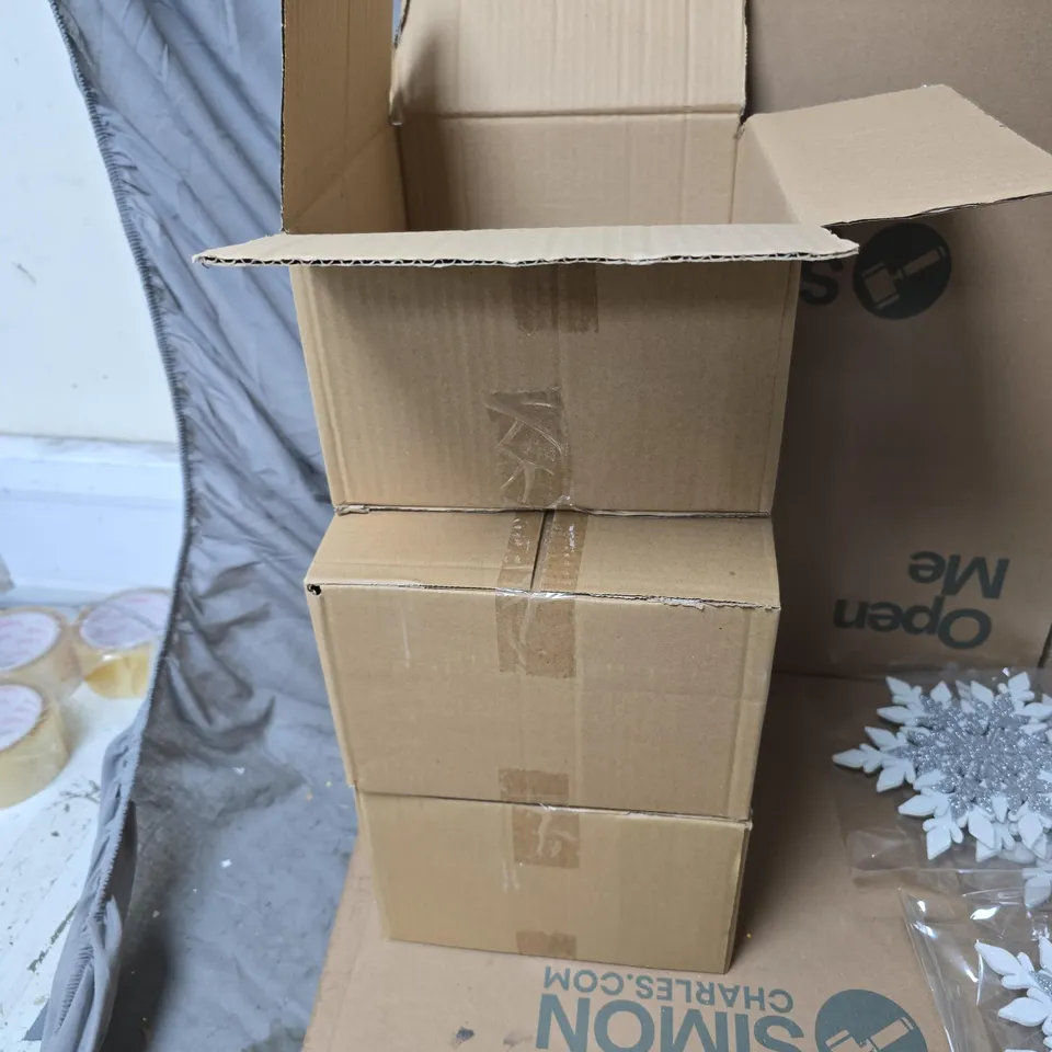 3 BOXES OF ASSORTED GISELA GRAHAM SMALL DECORATIONS 