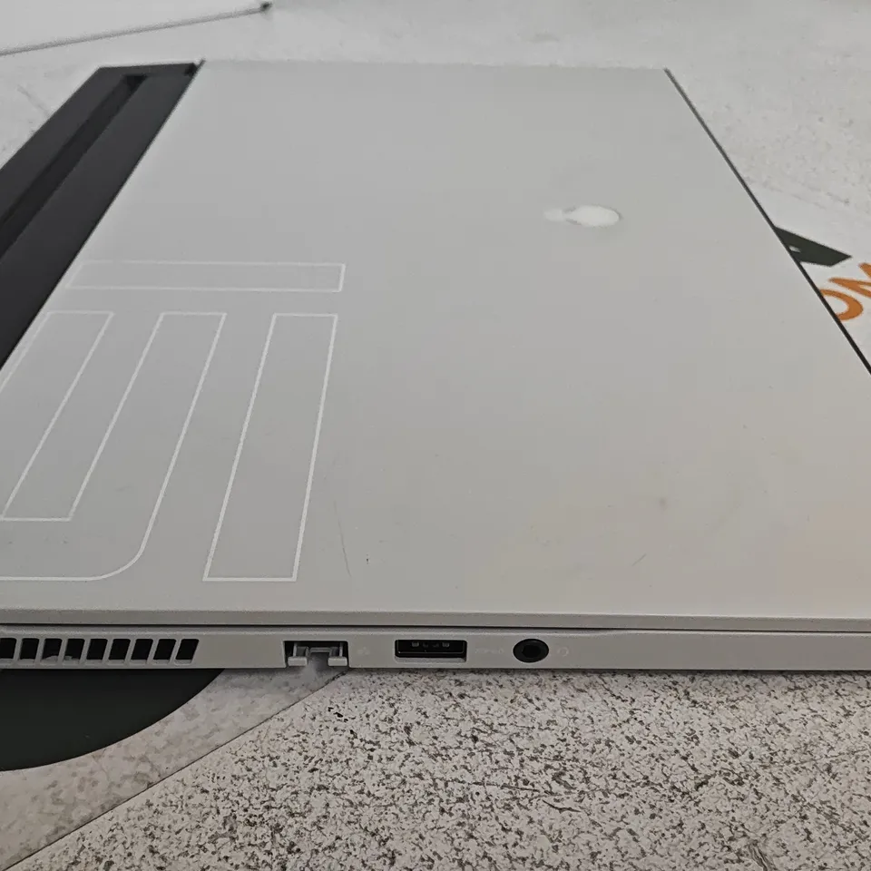 BOXED ALIENWARE M3 15 INTEL I7 10TH GEN 512GB LAPTOP IN WHITE - P87F