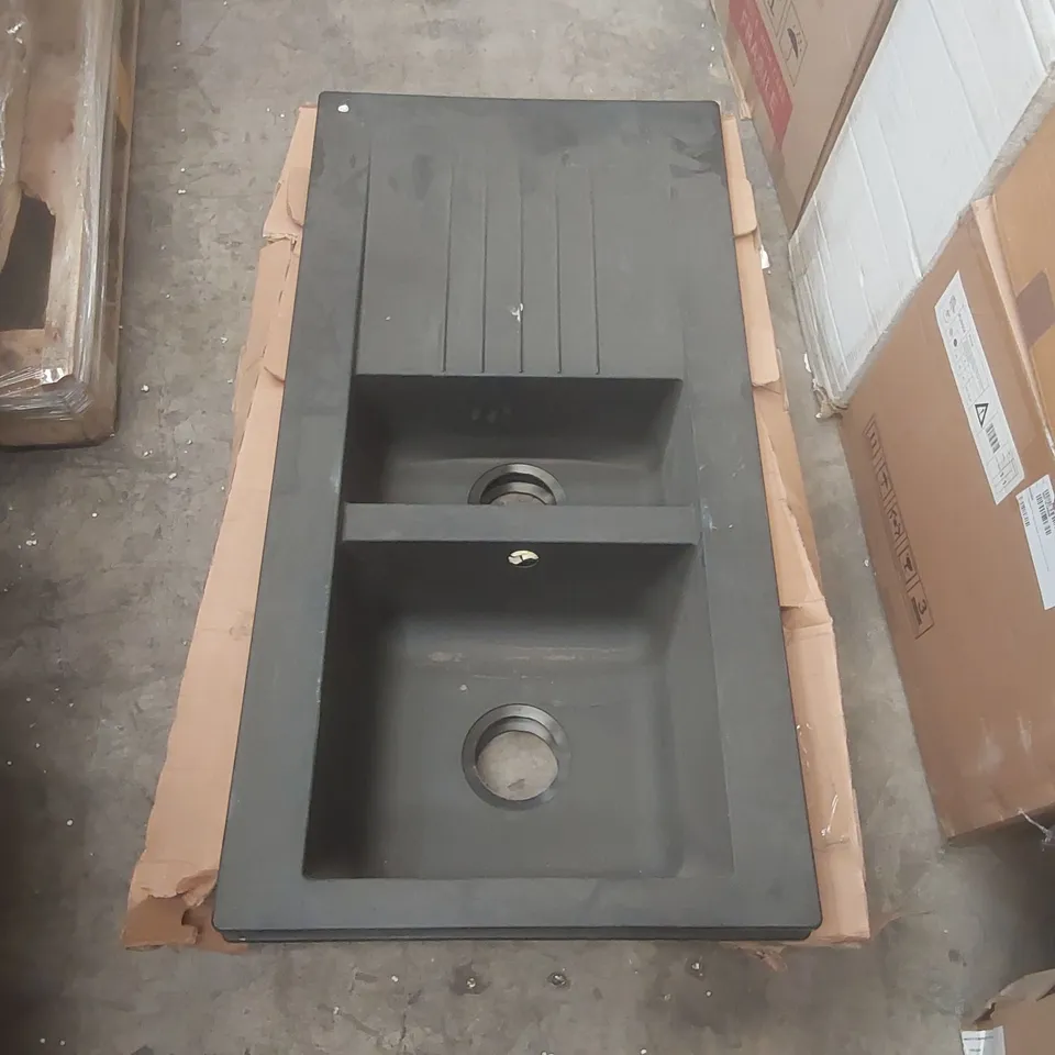 ESSENCE AMELIA KITCHEN SINK