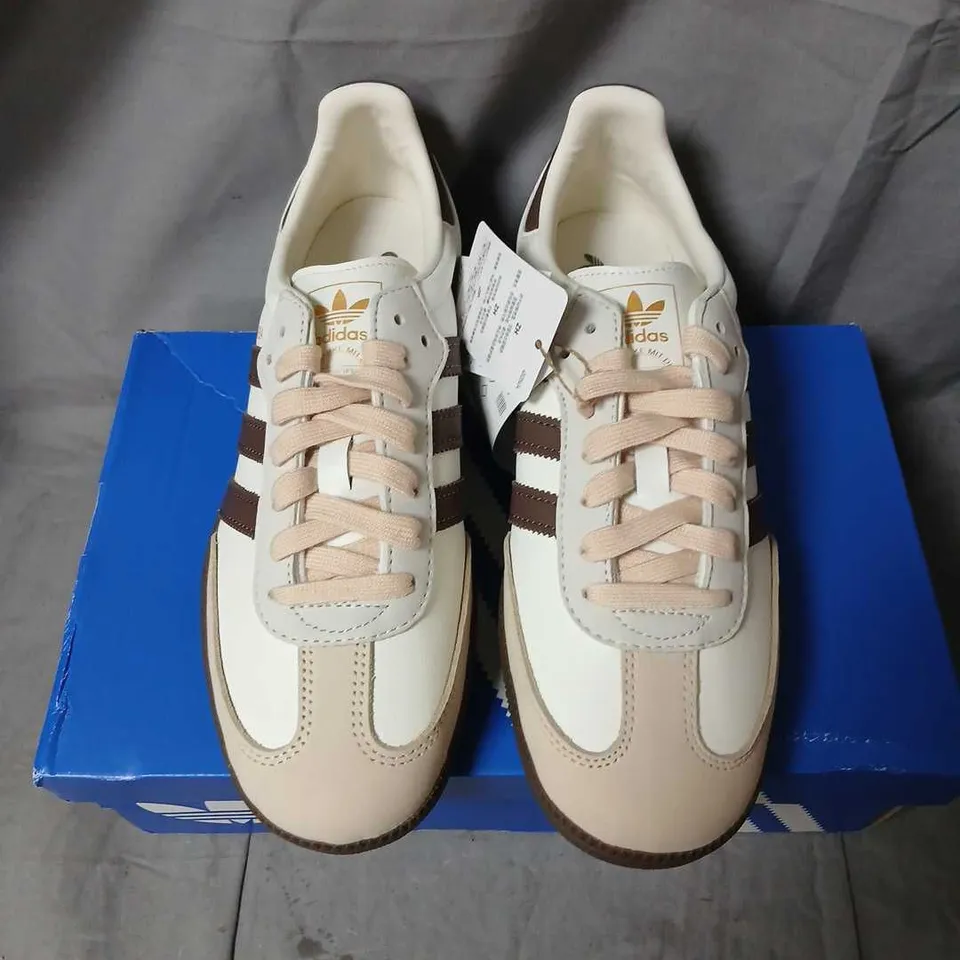 ADIDAS SAMBA OG W WOMEN’S TRAINERS – WHITE/IVORY WITH GUM SOLE SIZE 6.5