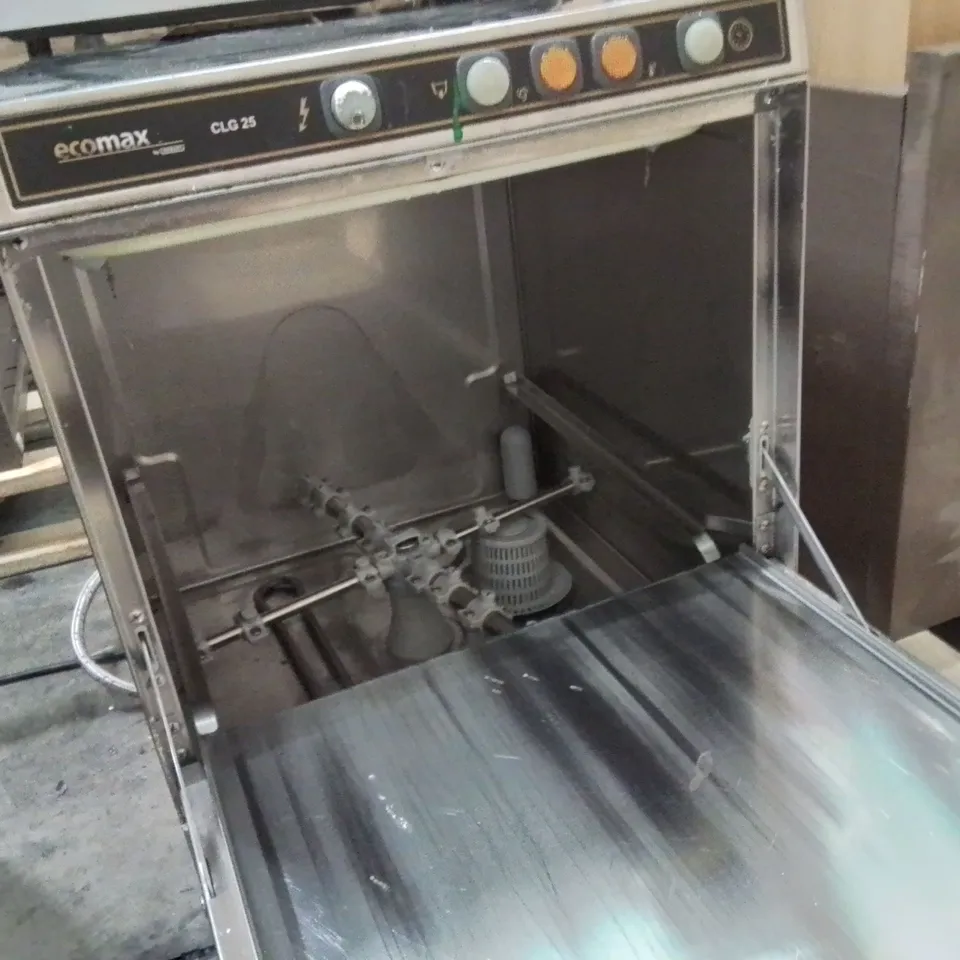 HOBART ECOMAX STAINLESS STEEL COMPACT DISH WASHER