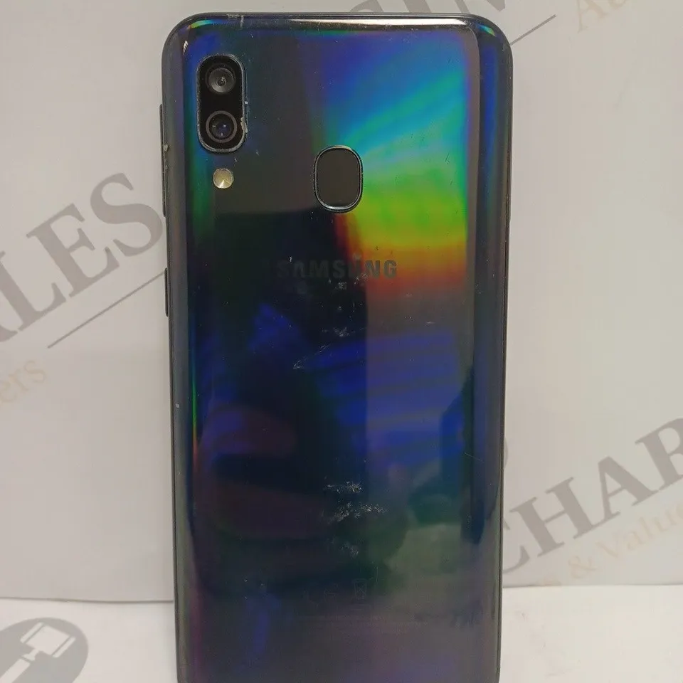 SAMSUNG GALAXY A40 SMARTPHONE 