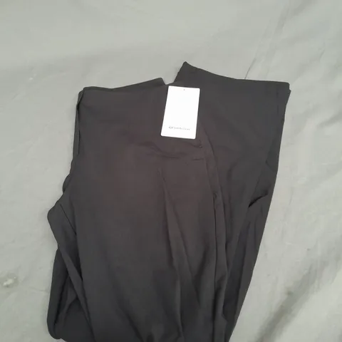 LULULEMON SMOOTH FIT PULL ON HIGH RISE PANT IN BLACK SIZE 10