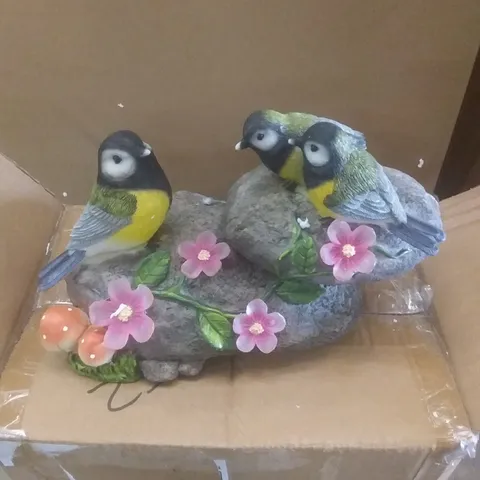 BOXED 3 BIRDS FIGURE WITH SOLAR LIGHT