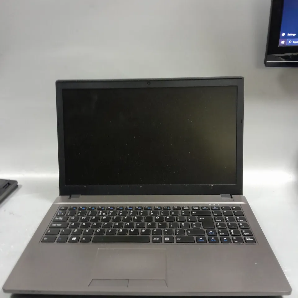ERGO NOTEBOOK COMPUTER W655SZ 