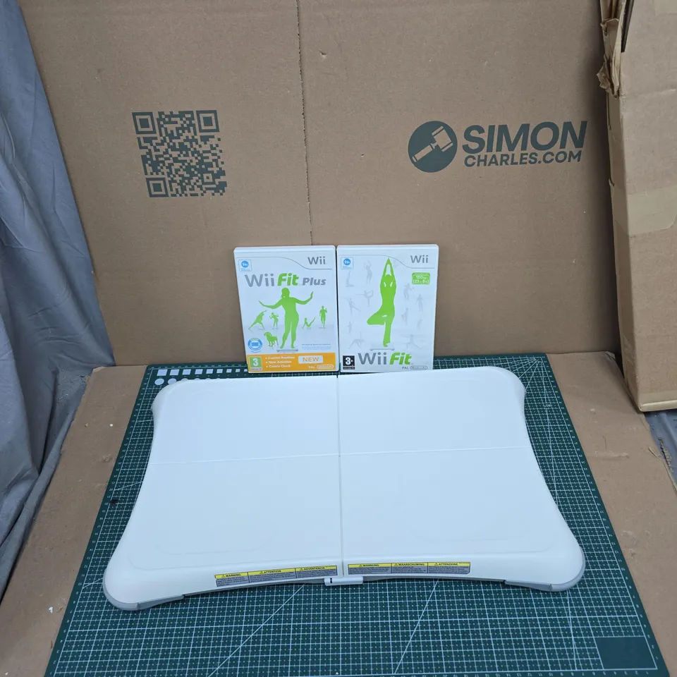 NINTENDO WII BALANCE BOARD WITH WII FIT & WII FIT PLUS (2 GAMES)