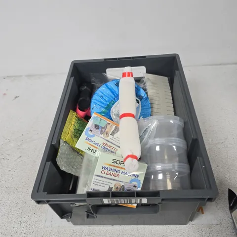 TOTE OF APPROXIMATELY 12 ASSORTED ITEMS TO INCLUDE: POWERFLEX BUSHES