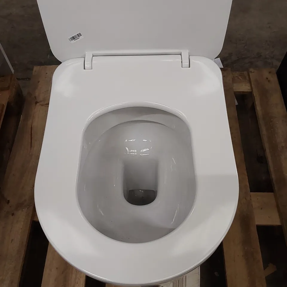 CREAVIT TOILET BASIN WITH SEAT