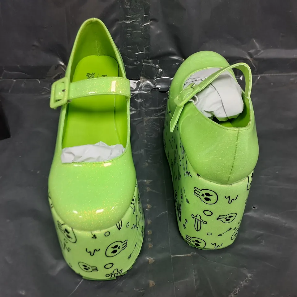 BOXED BRAND NEW KOI D&D GLABAGOOL GELATINOUS CUBE WEDGE MARY JANES SHOES IN GREEN - UK 6