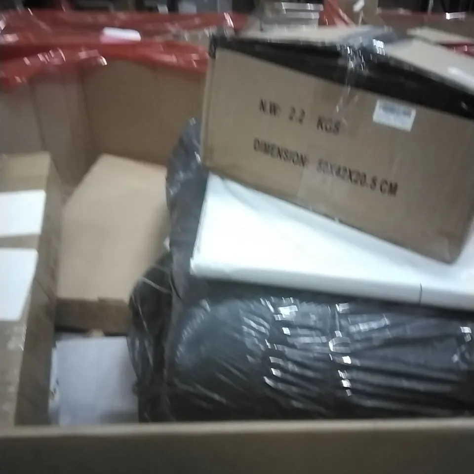 PALLET OF ASSORTED ITEMS INCLUDING; POOL/SNOOKER STICK, MATTRESS TOPPER
