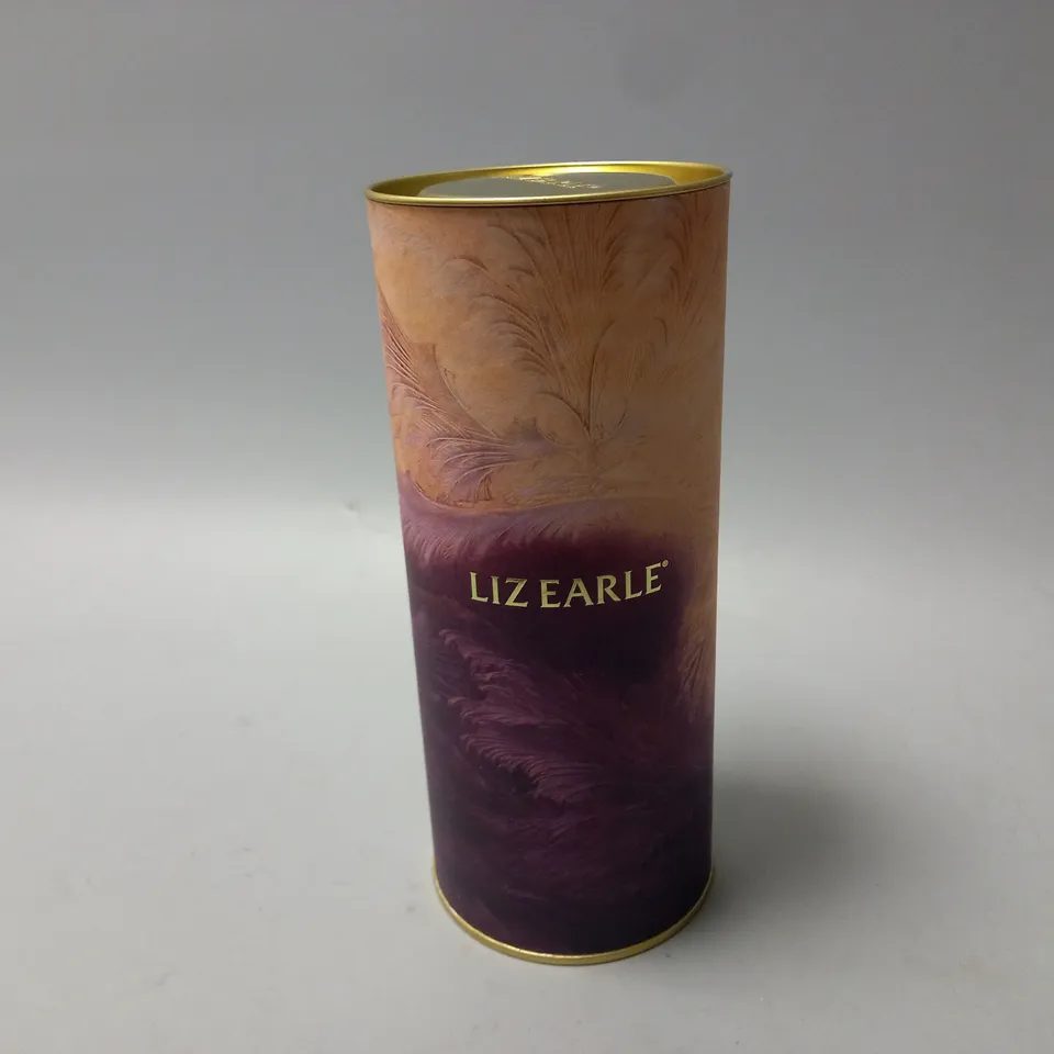 LIZ EARLE CLEANSE & POLISH FESTIVE EDITION 200ML WARM CEDARWOOD & FRANKINCENSE