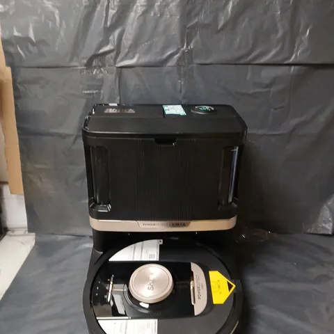 SHARK POWERDETECT ROBOT VACUUM & MOP - COLLECTION ONLY